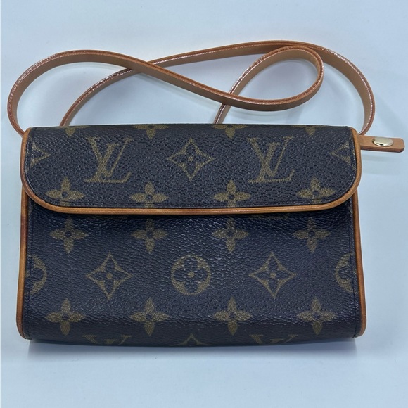 Louis Vuitton Florentine Waist Bag Monogram Canvas - Picture 3 of 11